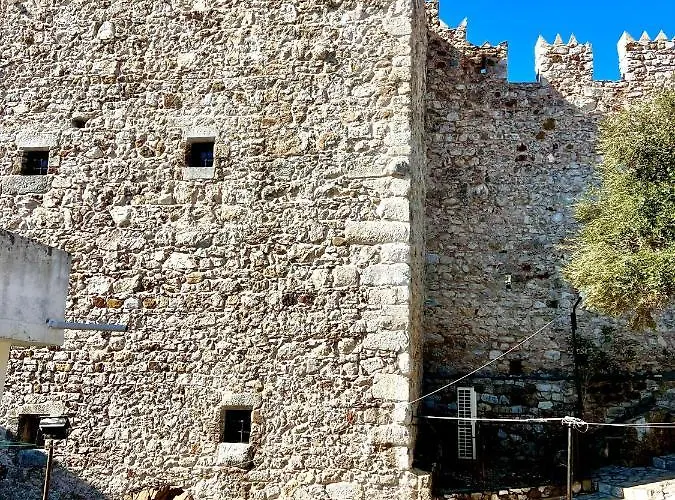 بيت ضيافة Mustafa Tokalac Castle House مرمريس