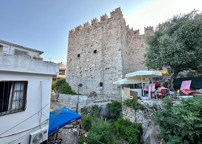 Mustafa Tokalac Castle House بيت ضيافة 4*