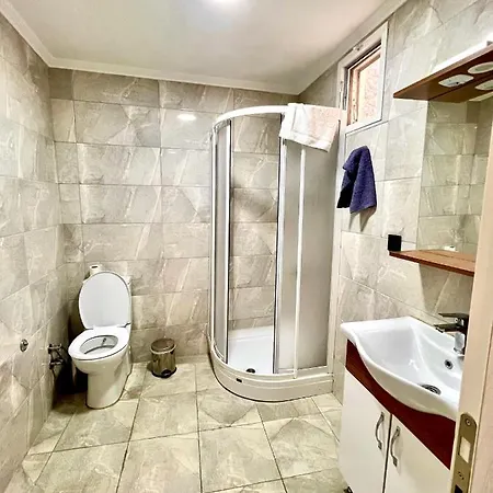 בית הארחה Mustafa Tokalac Castle House 4*