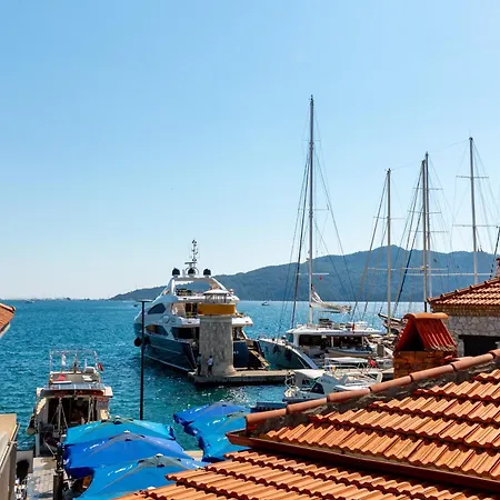 בית הארחה Mustafa Tokalac Castle House 4*