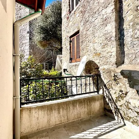 Guest house Mustafa Tokalac Castle House *