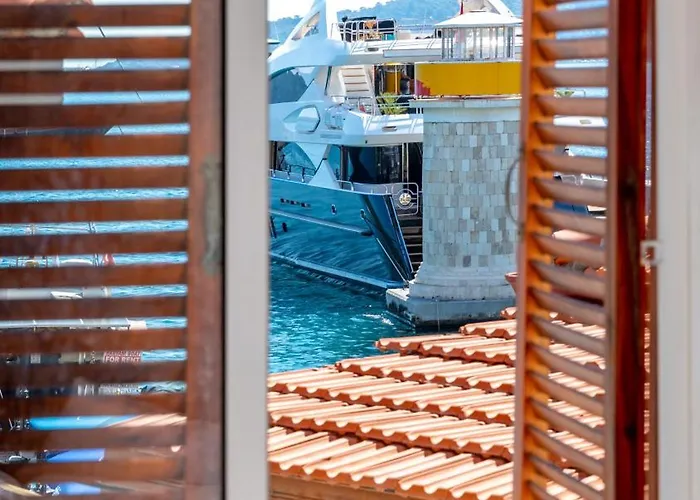 Guest house Mustafa Tokalac Castle House 4*