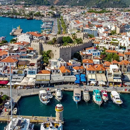 Mustafa Tokalac Castle House マルマリス