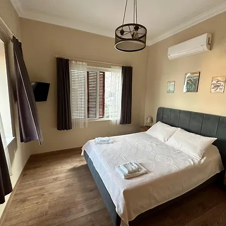 Guest house Mustafa Tokalac Castle House 4*
